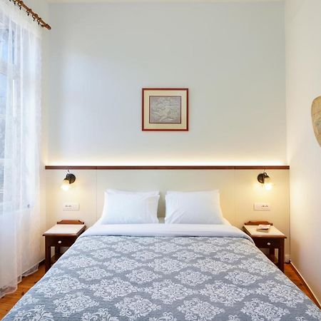 Silde Studios & Apartments Hriszí Aktí Haniá Kültér fotó